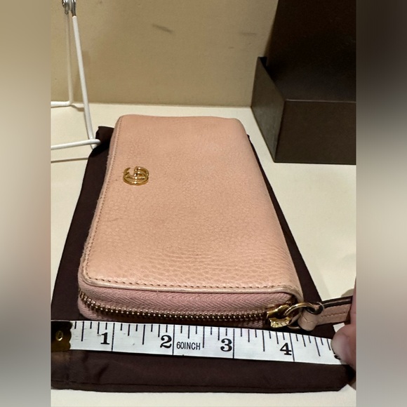 Gucci Marmont Light Blush Pink Pebbled Calfskin Zip Wallet - Picture 9 of 15